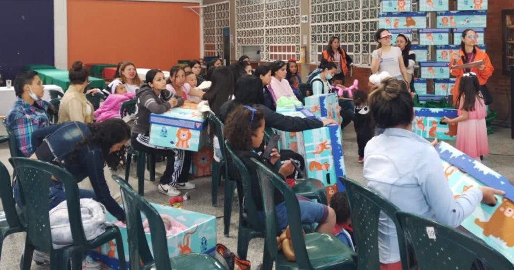 50 cunas a las jóvenes lactantes y gestantes del Idipron en C. Bolívar