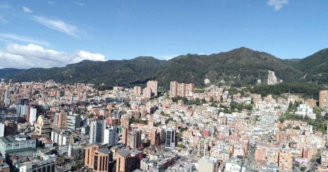 Calidad del aire sigue mejorando por bajo tráfico vehicular en Bogotá