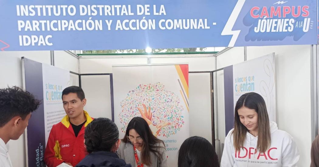 Jóvenes a la U y Parceros por Bogotá fueron certificados por el IDPAC