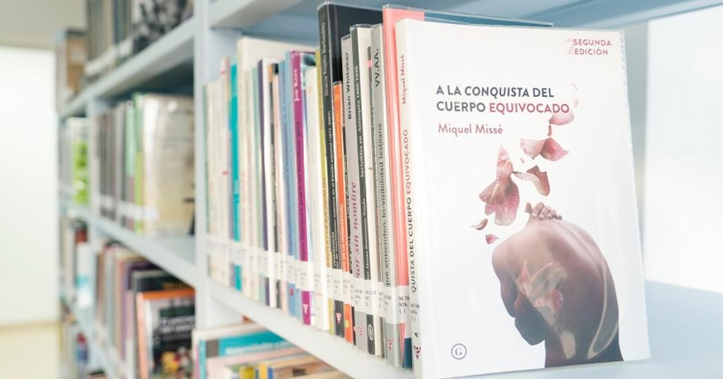 ¿Cuáles son los espacios de lectura que ofrece la BibloRed en Bogotá?