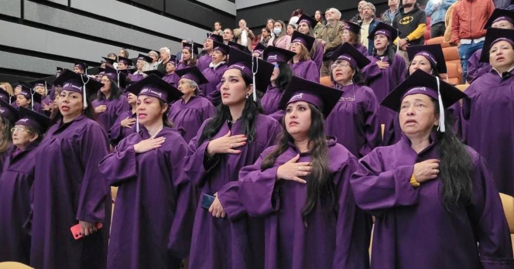 130 mujeres se graduaron de Centros de Inclusión Digital en Bogotá 