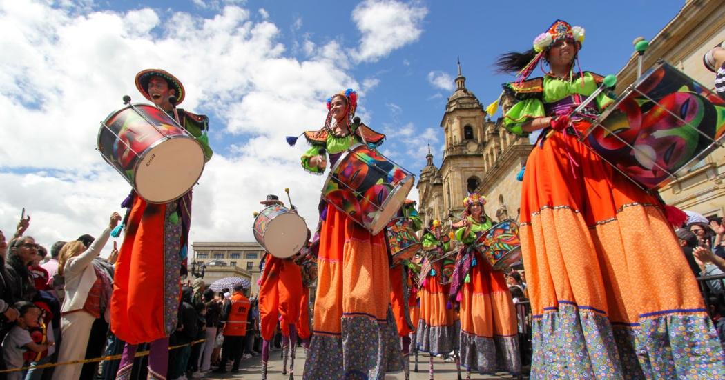 Desfile de comparsas este 6 de agosto por el cumpleaños de Bogotá