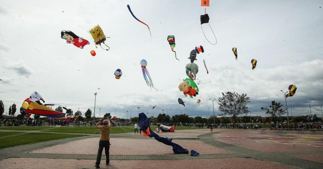 Seis parques recomendados para volar cometa en Bogotá en este 2023 