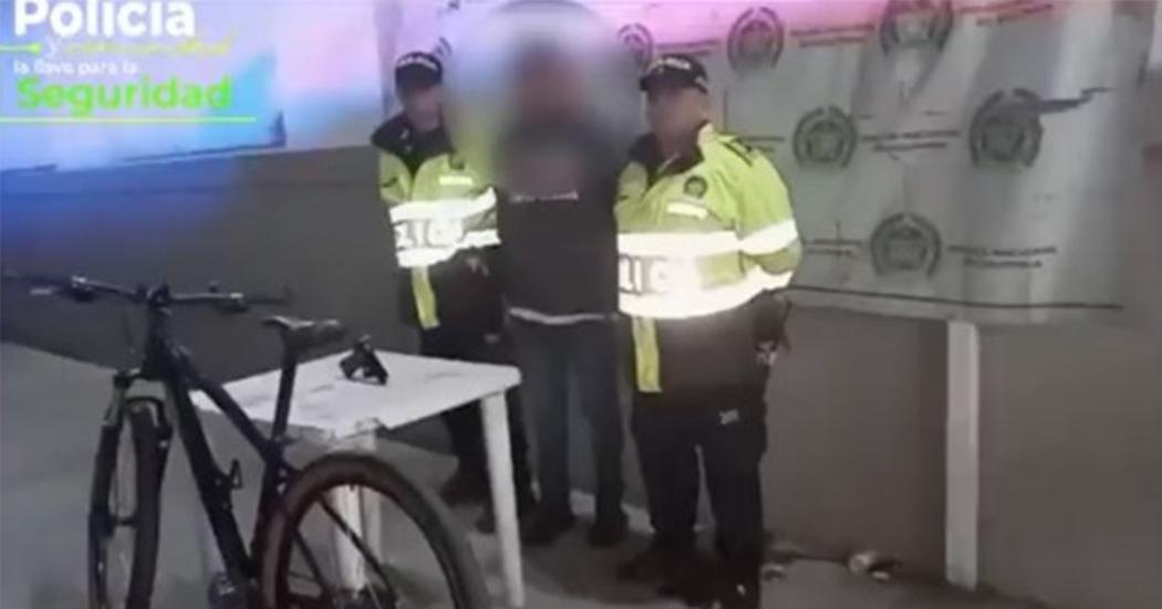 Policía capturó en flagrancia a hombre por hurtar una bicicleta en Los Mártires 