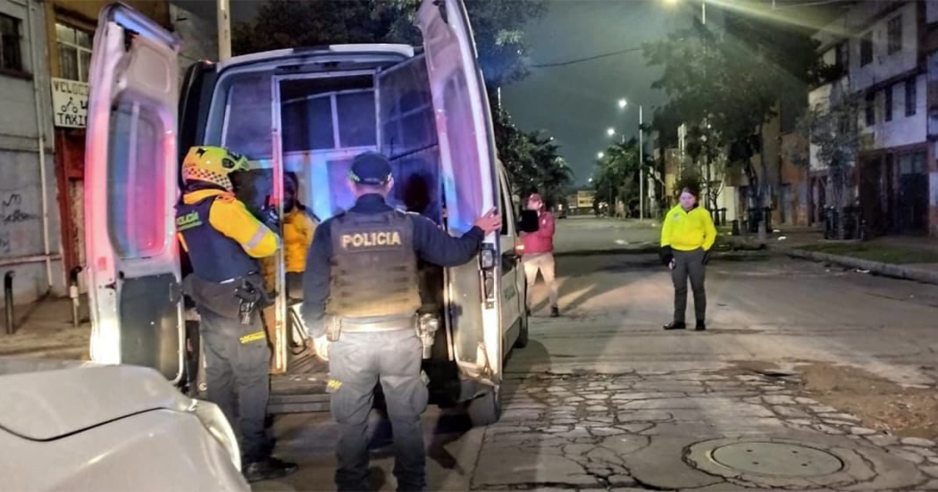 27 armas cortopunzantes incautadas y 5 capturas en operativos en Bogotá