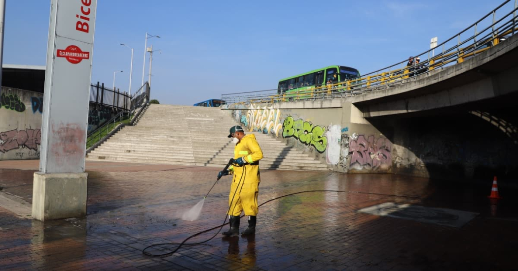 Racionamiento de agua en Bogotá: UAESP y operadores aseo ahorran agua