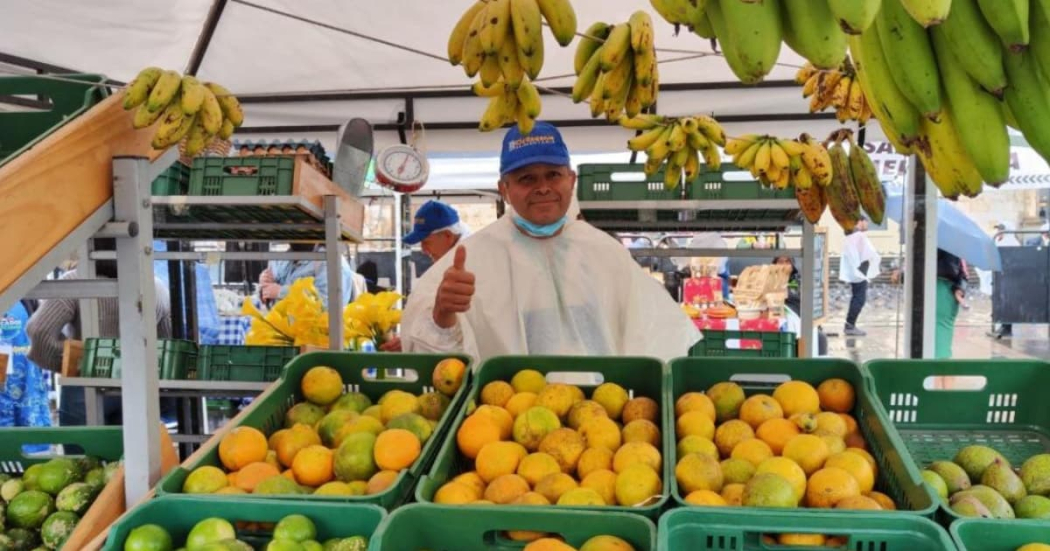Mercar en los Mercados Campesinos de Bogotá 20 años de historia 