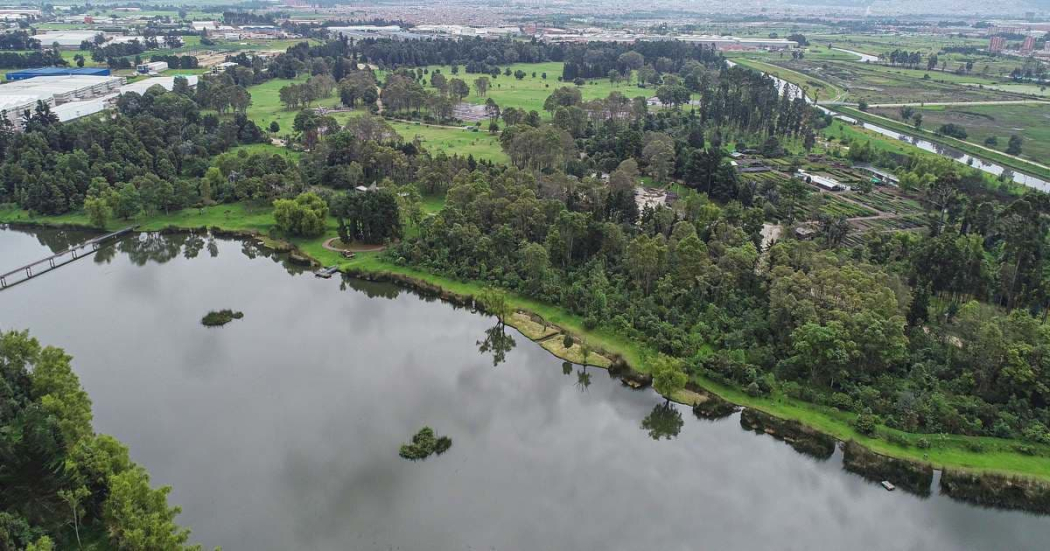 Racionamiento de agua en Bogotá 14 de junio 2024 parques cerrados 