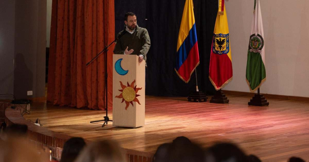 En Bogotá, 'cero tolerancia a violencia contra niños y adolescentes'