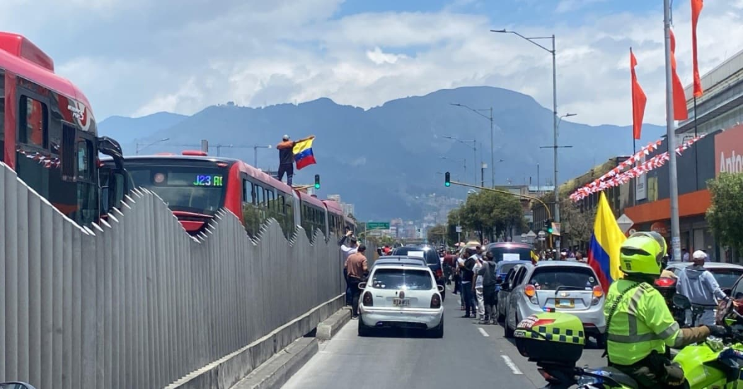 Paro camionero en Bogotá 4 millones de pasajeros afectados por bloqueo