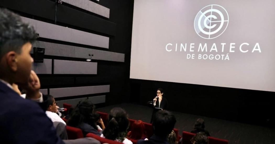 Película Vecinos Inesperados en Cinemateca de Bogotá colegios asisten 