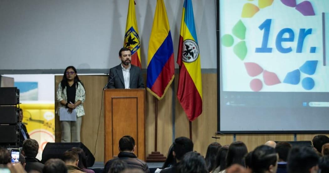 Alcalde Galán presidió primer Congreso Regional Comunal en Bogotá