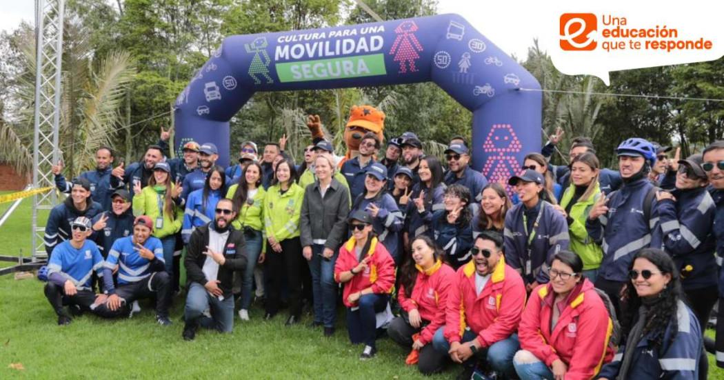 Estudiantes beneficiados Al Colegio en Bici, Ciempiés y BiciParceros