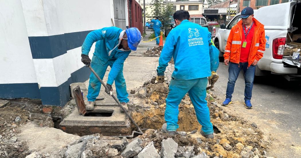 Operativos Bogotá contra hurto de agua: conexión ilegal en universidad