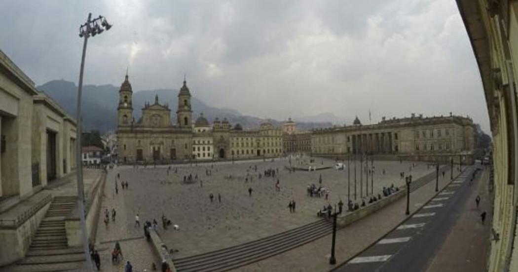 Bogotá rechaza caso de maltrato animal de llama en Plaza de Bolívar 