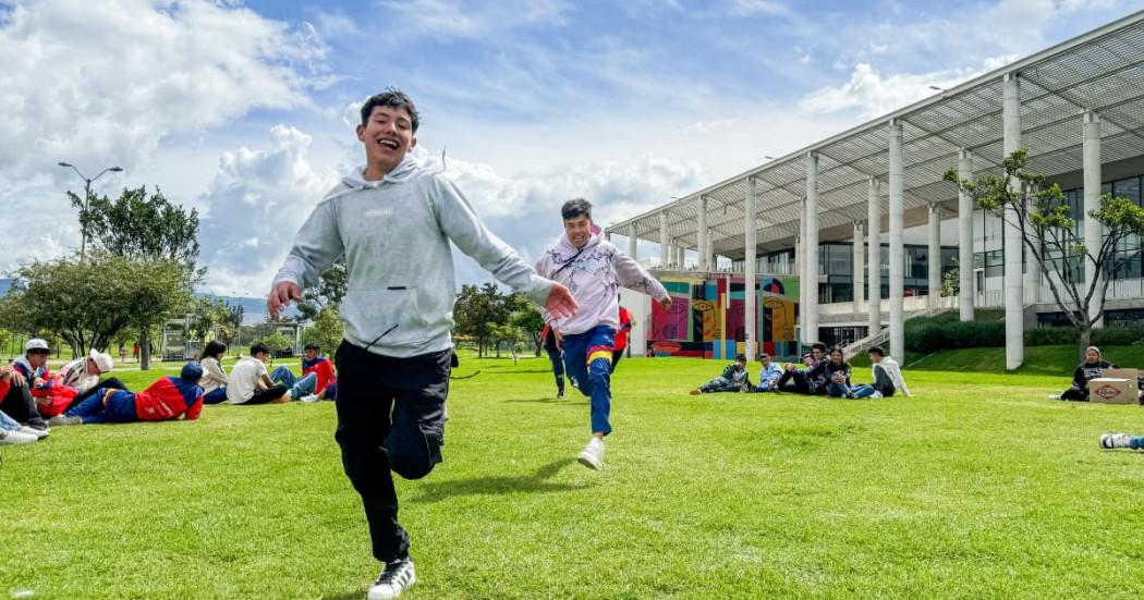 Niños de Sumapaz viven la clausura de Escuela de Formación en Bogotá