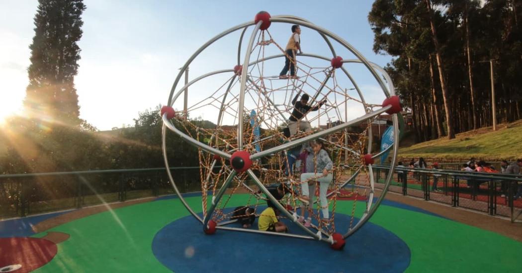 Racionamiento de agua en Bogotá jueves 5 de diciembre cierre parques