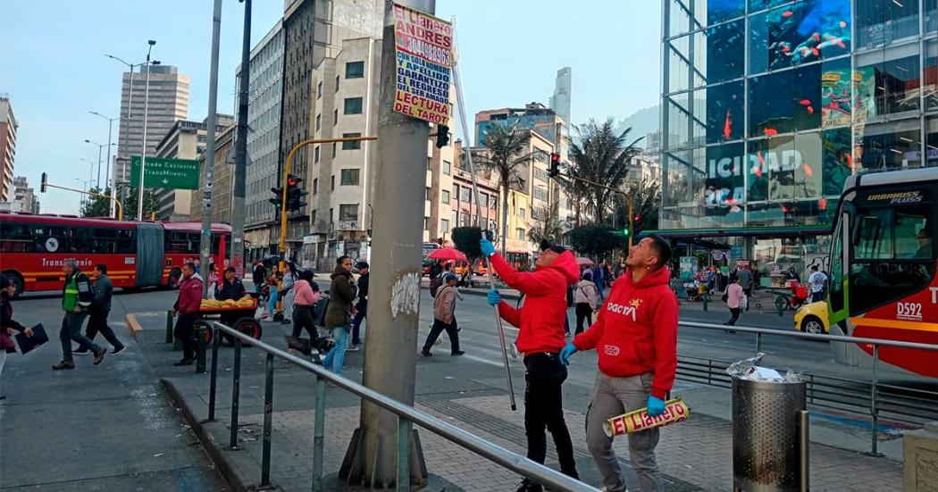 Distrito retiró 23 pendones con publicidad ilegal en centro de Bogotá