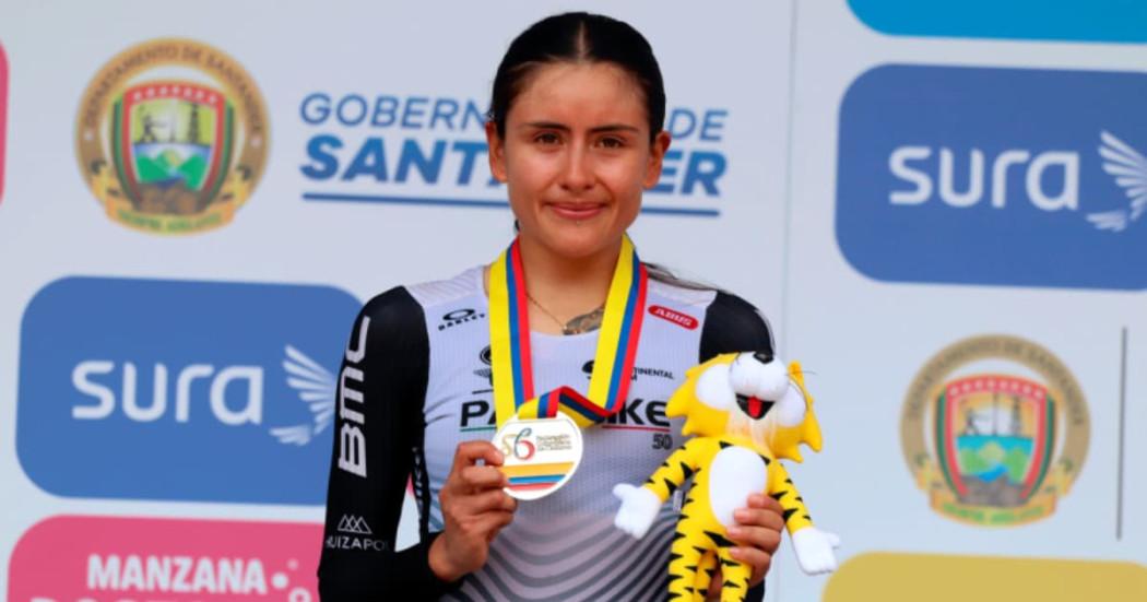 Bogotá se destaca en tenis en silla de ruedas con medalla de Plata 