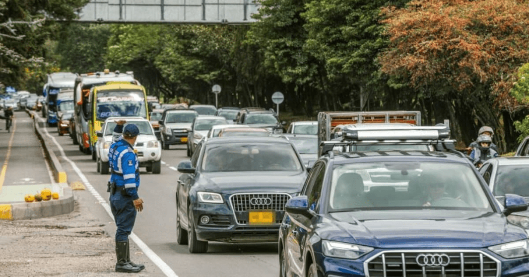 Retorno a Bogotá domingo 20 de abril 2025 reversible carrera Séptima