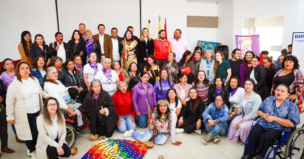 Si te interesa la política y la participación inscríbete en este curso, ¡aquí!