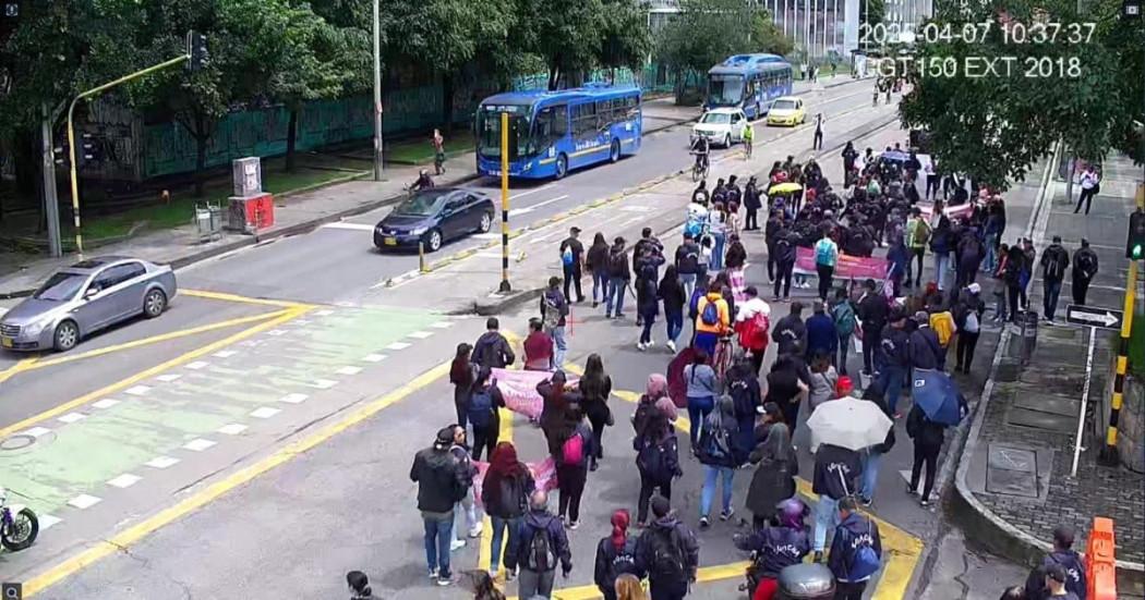 Movilidad Bogotá y rutas TransMilenio manifestaciones hoy 7 de abril