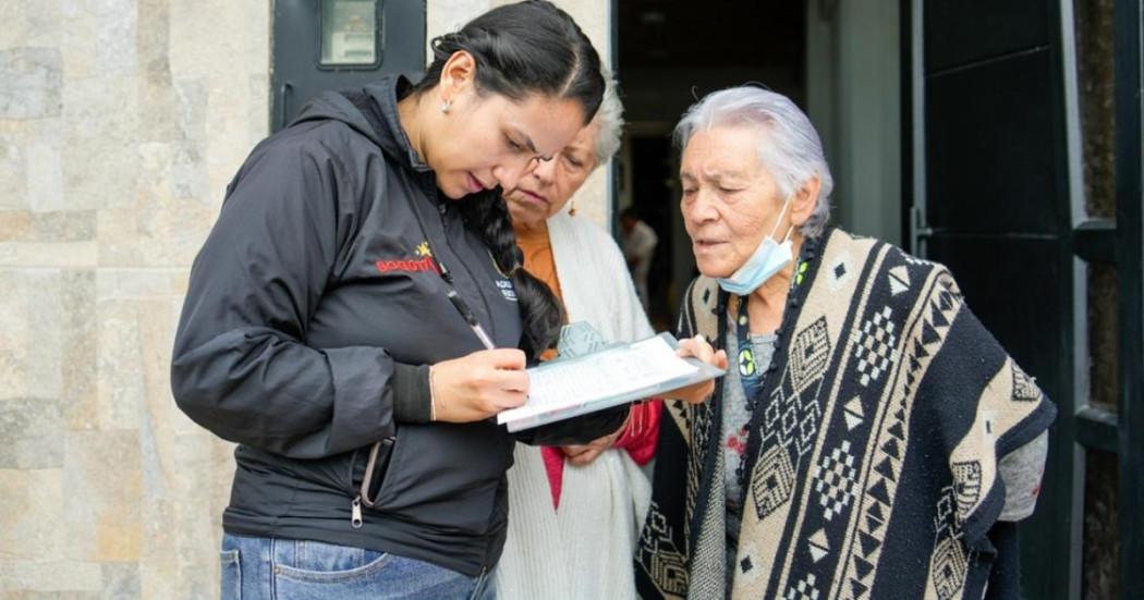 Entrega título de propiedad subsidio Caja de Vivienda en Bogotá 2025