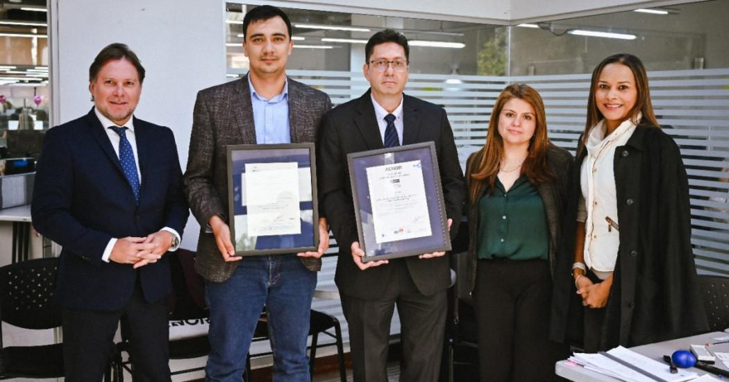 Secretaría de Educación de Bogotá recibe certificación internacional 