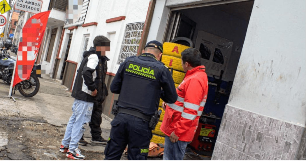 Sellan montallantas en Barrios Unidos tras denuncias ciudadanas