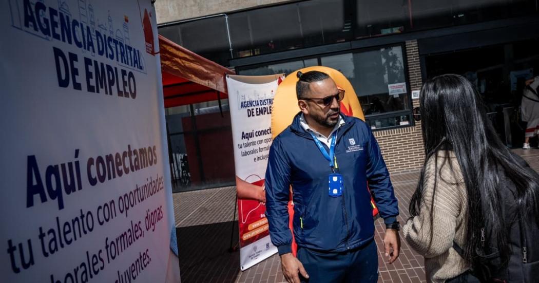 Trabajo sí hay en Bogotá vacantes para jóvenes y mujeres hasta 16 de mayo 2025