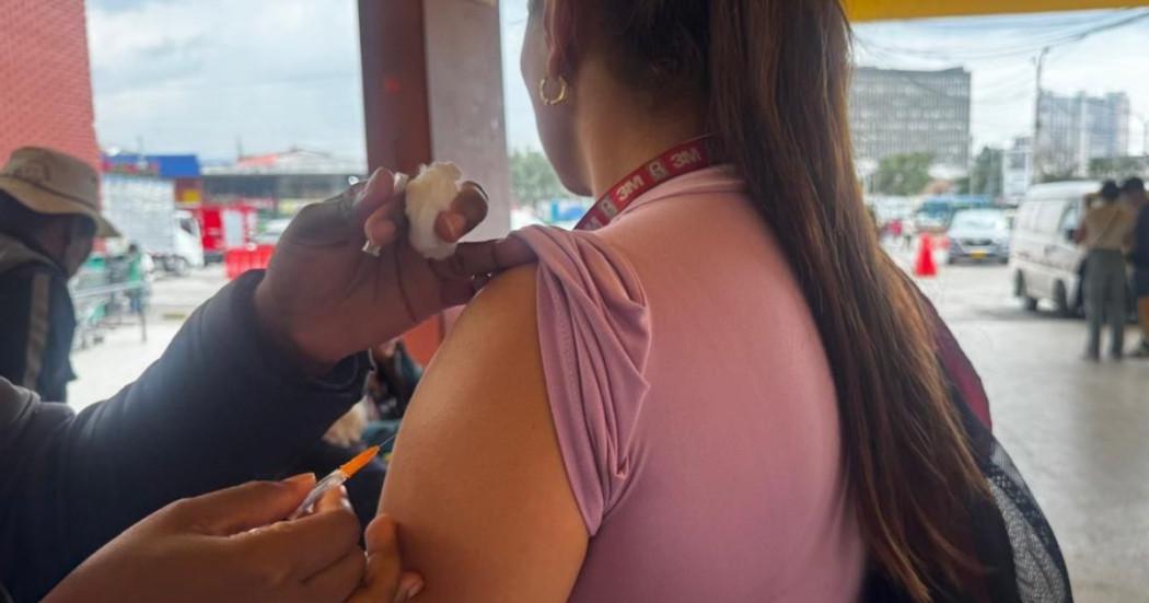 Vacunación en Bogotá jueves 15 de mayo conoce los puntos habilitados 