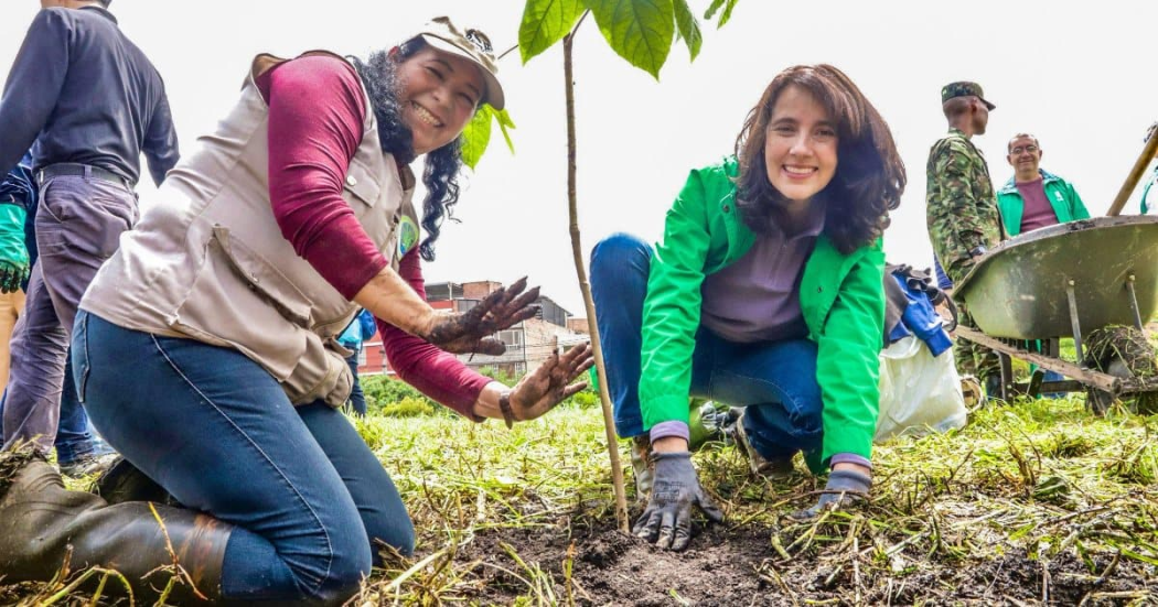 Celebración de los 20 años de la Semana Ambiental en Bogotá en 2025