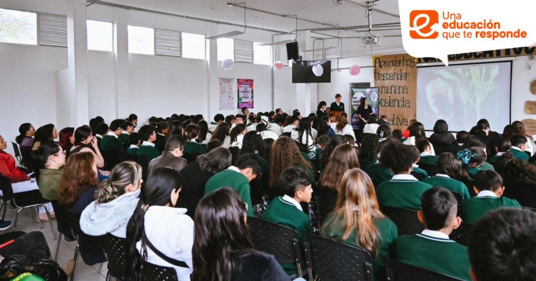 Foros educativos institucionales en colegios distritales de Bogotá