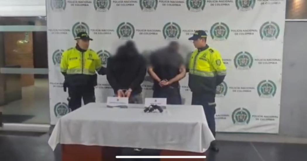 2 capturados en persecución de Policía tras robo de camioneta Bogotá
