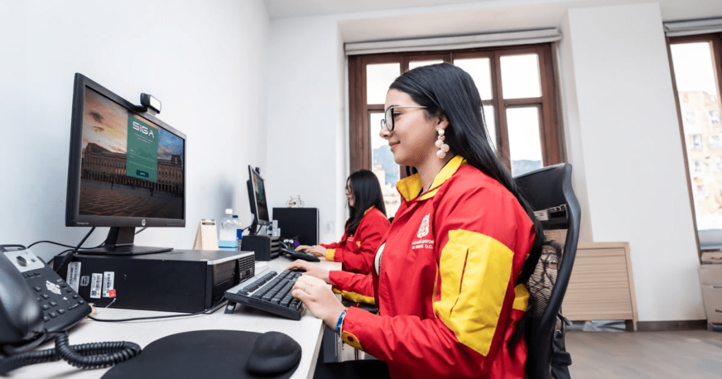 Bogotá promueve intercambio de software libre entre entidades 2025