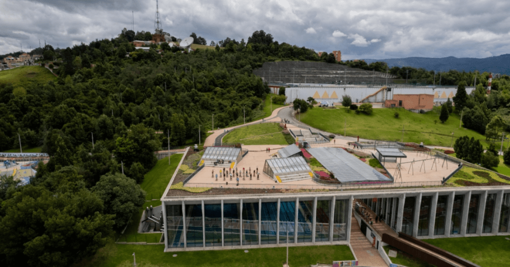 Más de 2.000 corredores listos para desafiar la Calle 26 en Bogotá