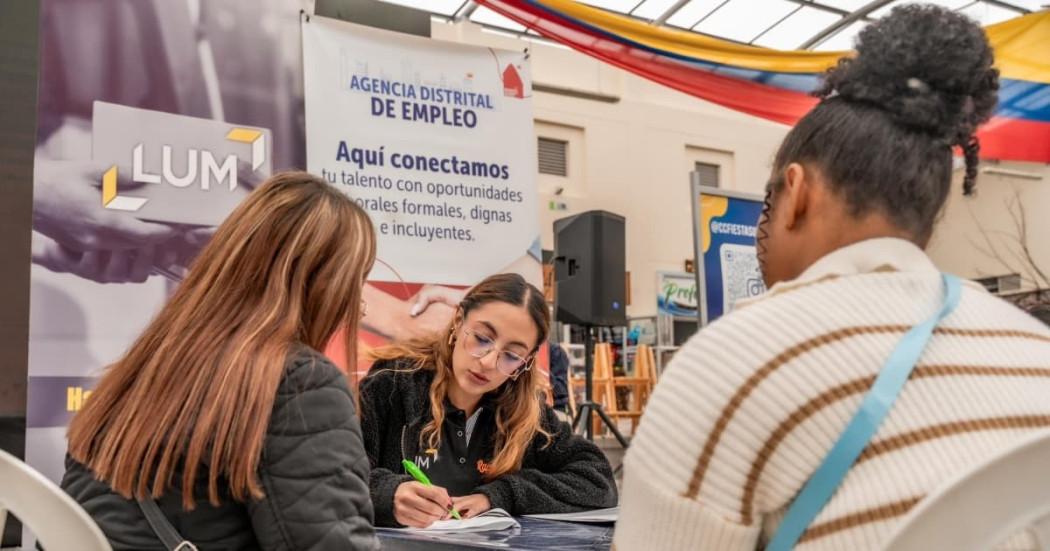 Trabajo sí hay Bogotá 80 vacantes operadores tienda viernes 15 de agosto 2025
