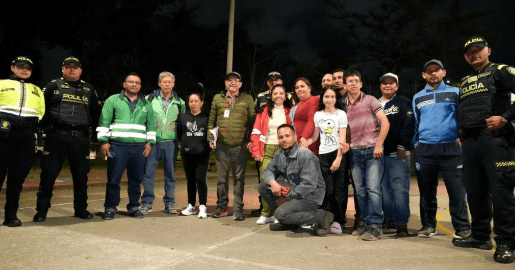 Alcaldía local Tunjuelito verificó estado de luminarias parque Betania