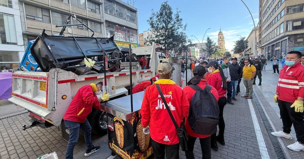 Autoridades lideraron operativo de espacio público carrera 7 en Bogotá