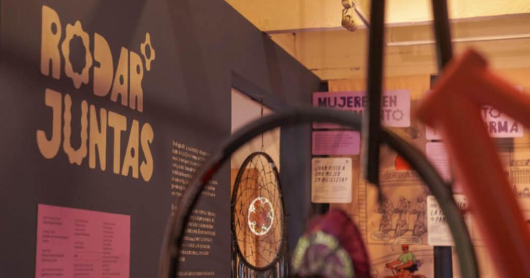 Exposición Rodar Juntas en Museo de Bogotá durante semana de la bici