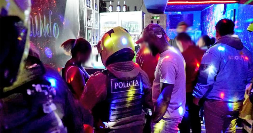 Seis botellas de licor adulterado y dos estabelecimientos cerrados en megatoma en Bogotá 