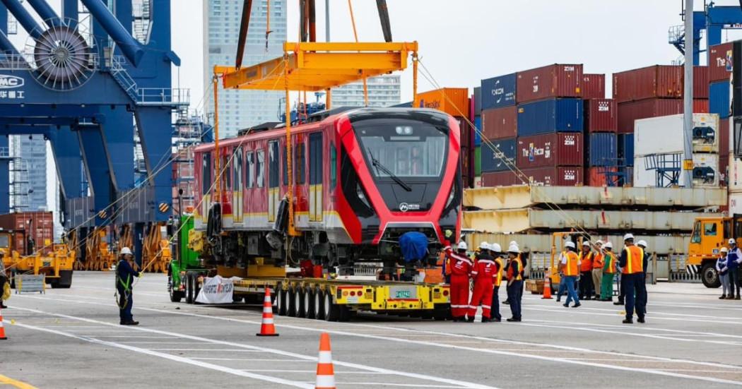 Transmisión llega a Cartagena el primer tren del Metro de Bogotá 2025