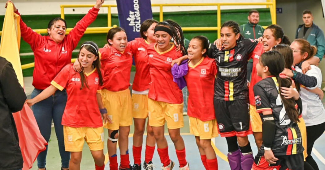Bogotá celebra triunfo del fútbol sala femenino prejuvenil 2025
