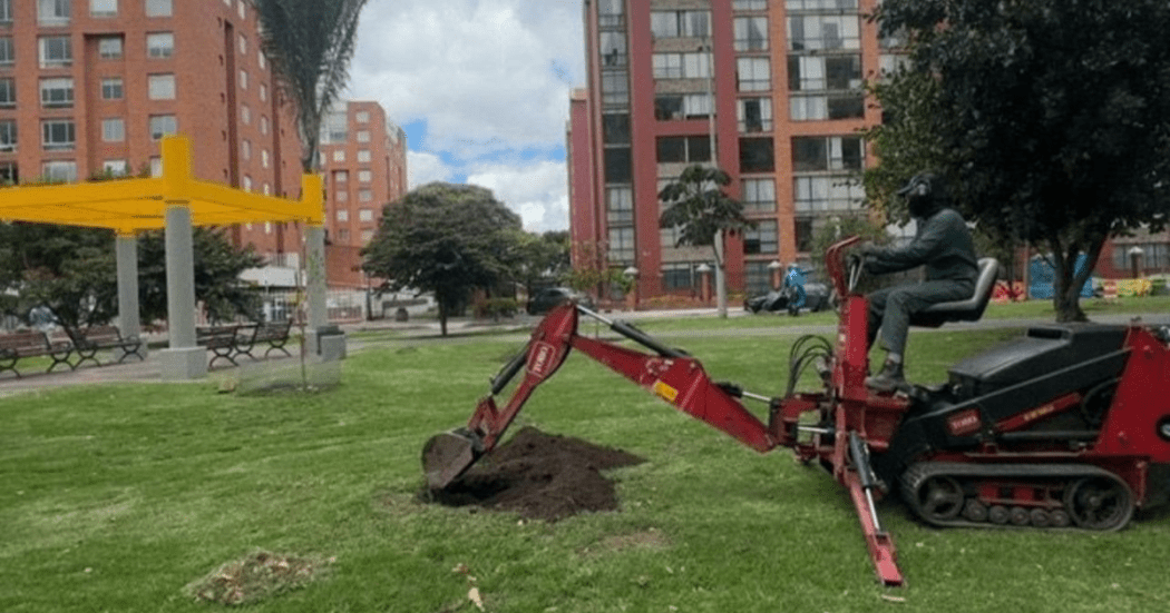 Imagen de máquina realizando las labores de plantación.