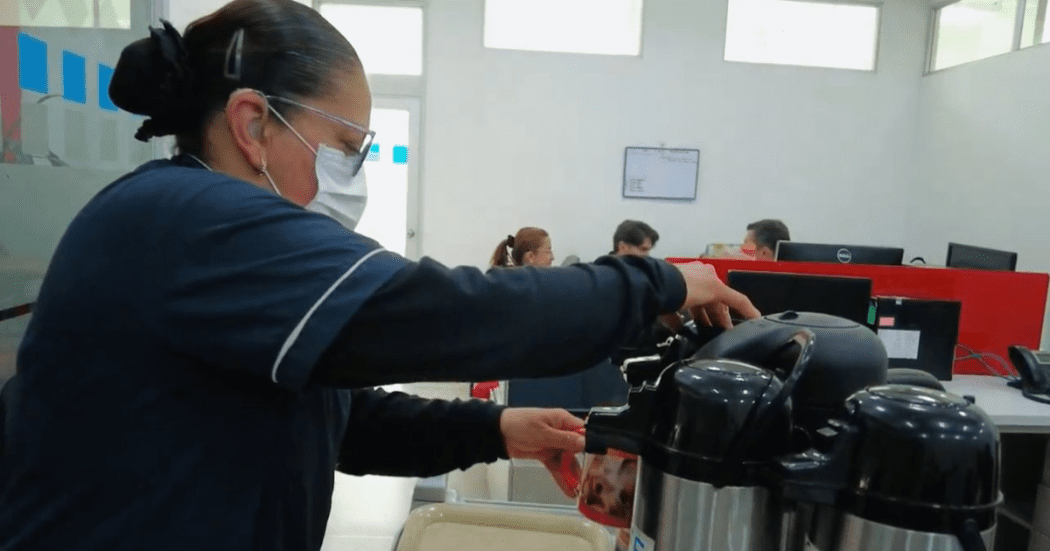 Imagen de Daissy Bermúdez en su labor