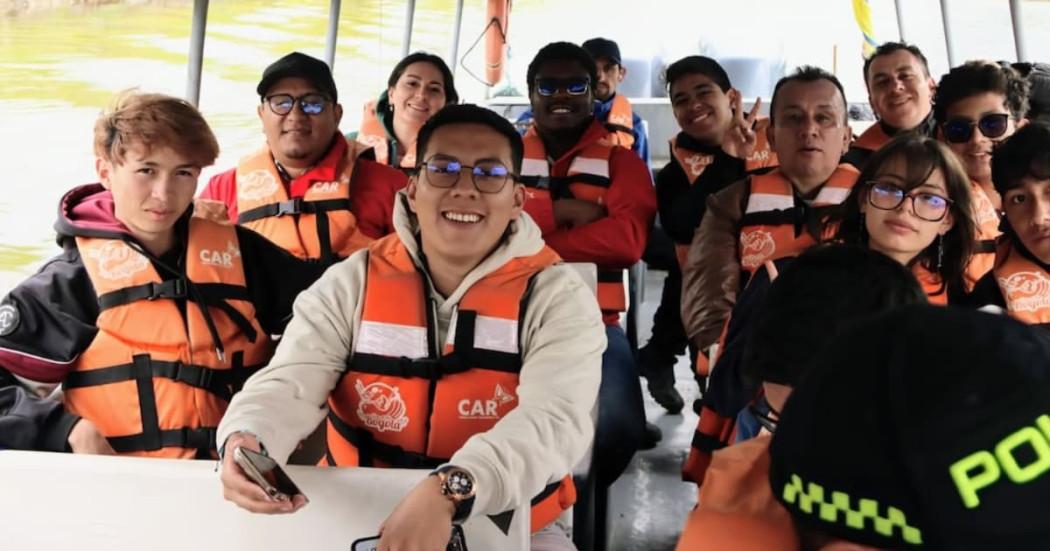 Jóvenes de la Casa de la Juventud de Suba navegaron el río Bogotá