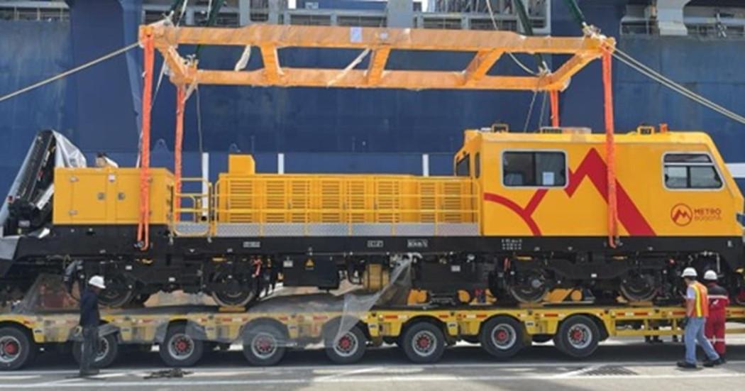 Una de las cuatro máquinas amarillas en el puerto de Cartagena