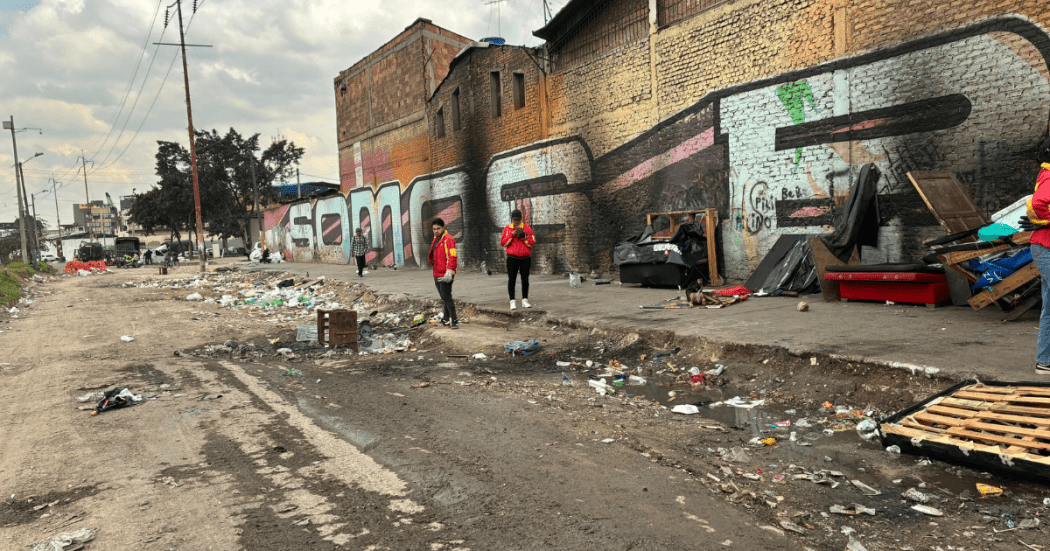 Operativo en Bogotá recupera espacio público en Los Mártires