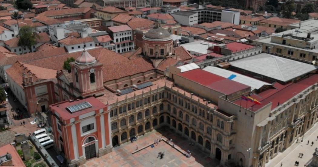 planes-en-bogota-lanzamiento-arte-urbano-por-la-paz-de-la-fuga