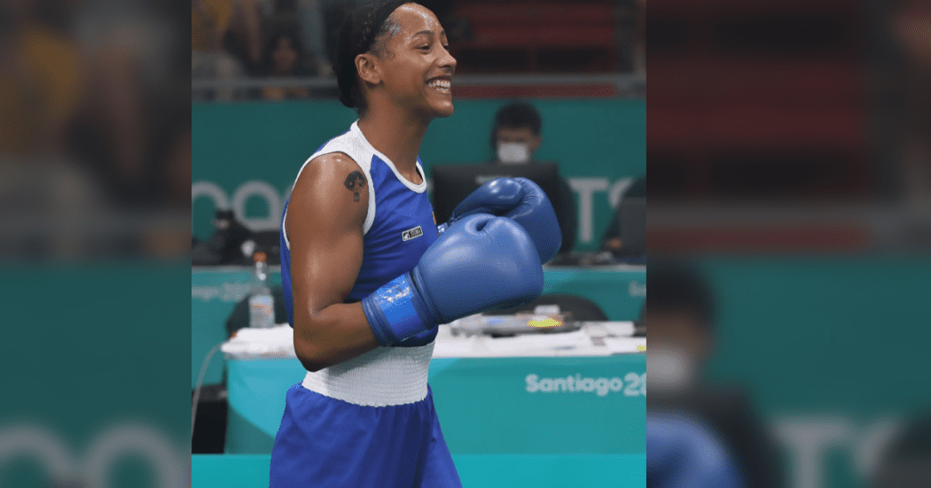 Valeria Arboleda de Bogotá en Campeonato Mundial de Boxeo Liverpool